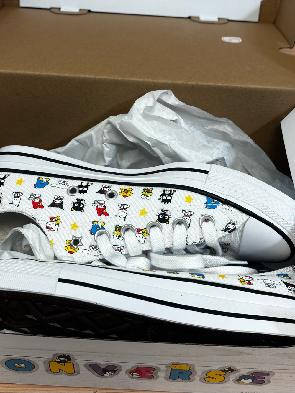 Converse HELLO KITTY And Friends Chuck Taylor White Low Sneakers Women’s Sz 7 - Picture 4 of 11